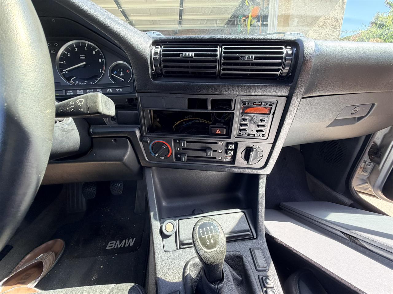Bmw-318is-1991-Metallic-Silver-Gray-Black
