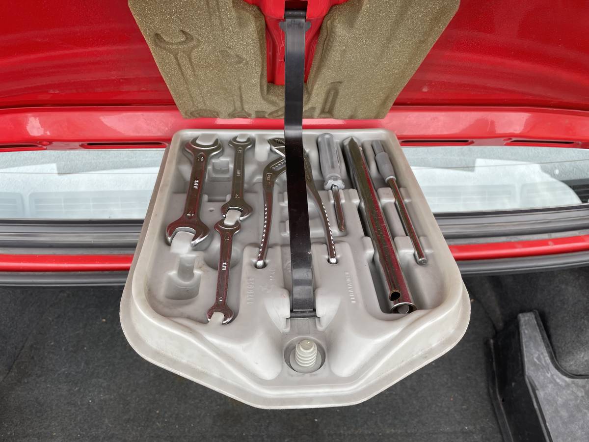 Bmw-318is-1991-red-3