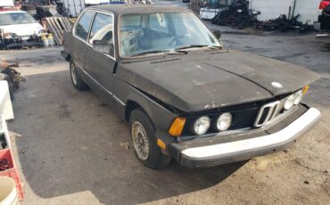 Bmw-320i-1983-black-1