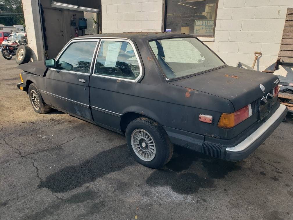 Bmw-320i-1983-black-3