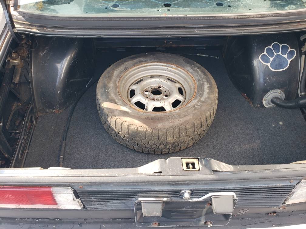 Bmw-320i-1983-black-4