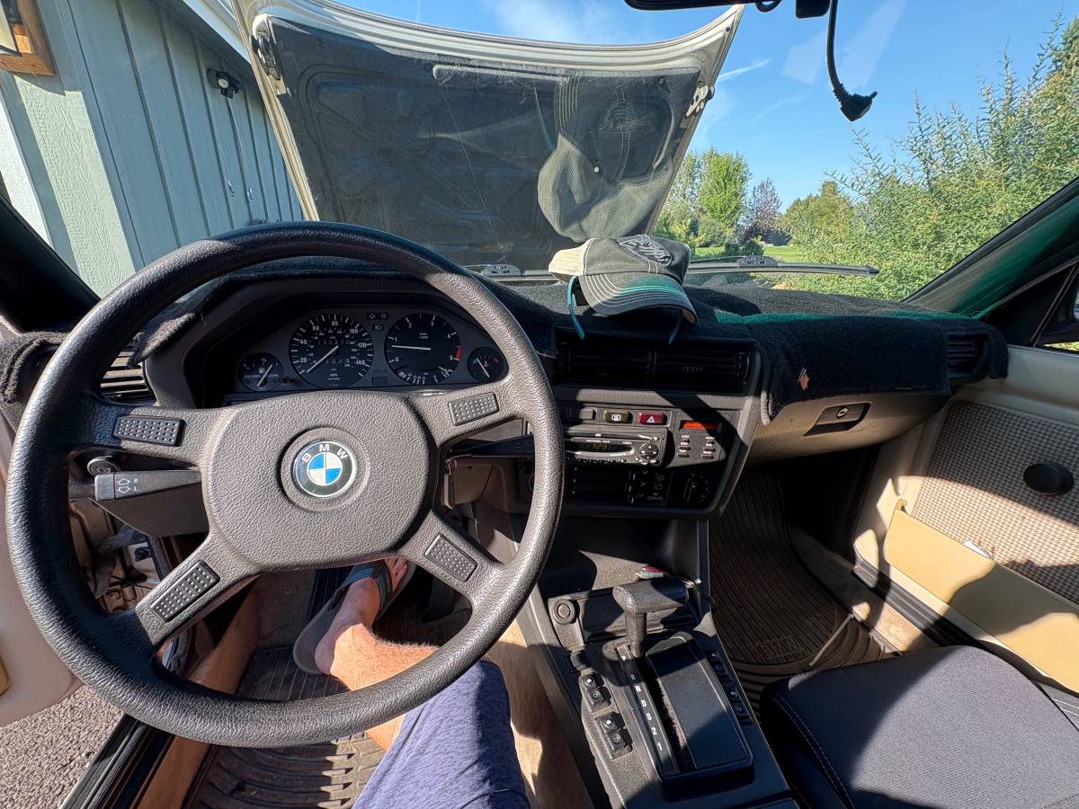 Bmw-325-1987-10