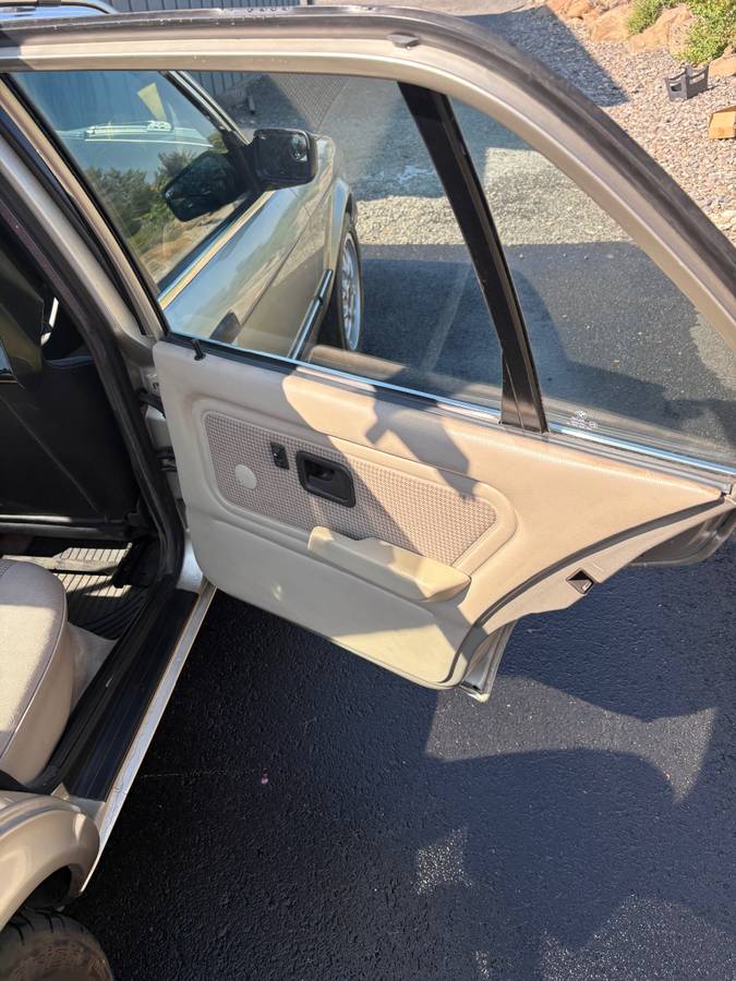 Bmw-325-1987-17