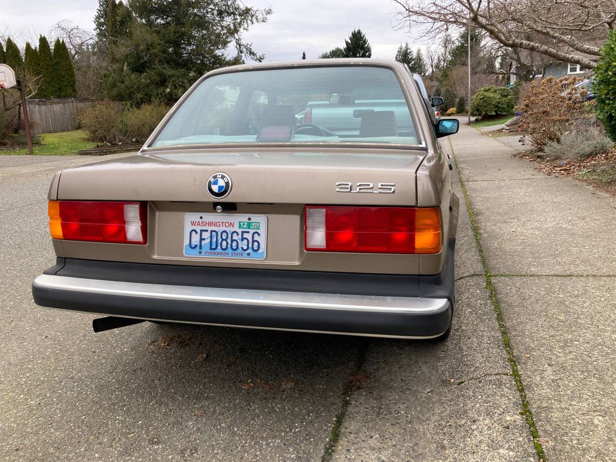 Bmw-325e-1986-brown-4