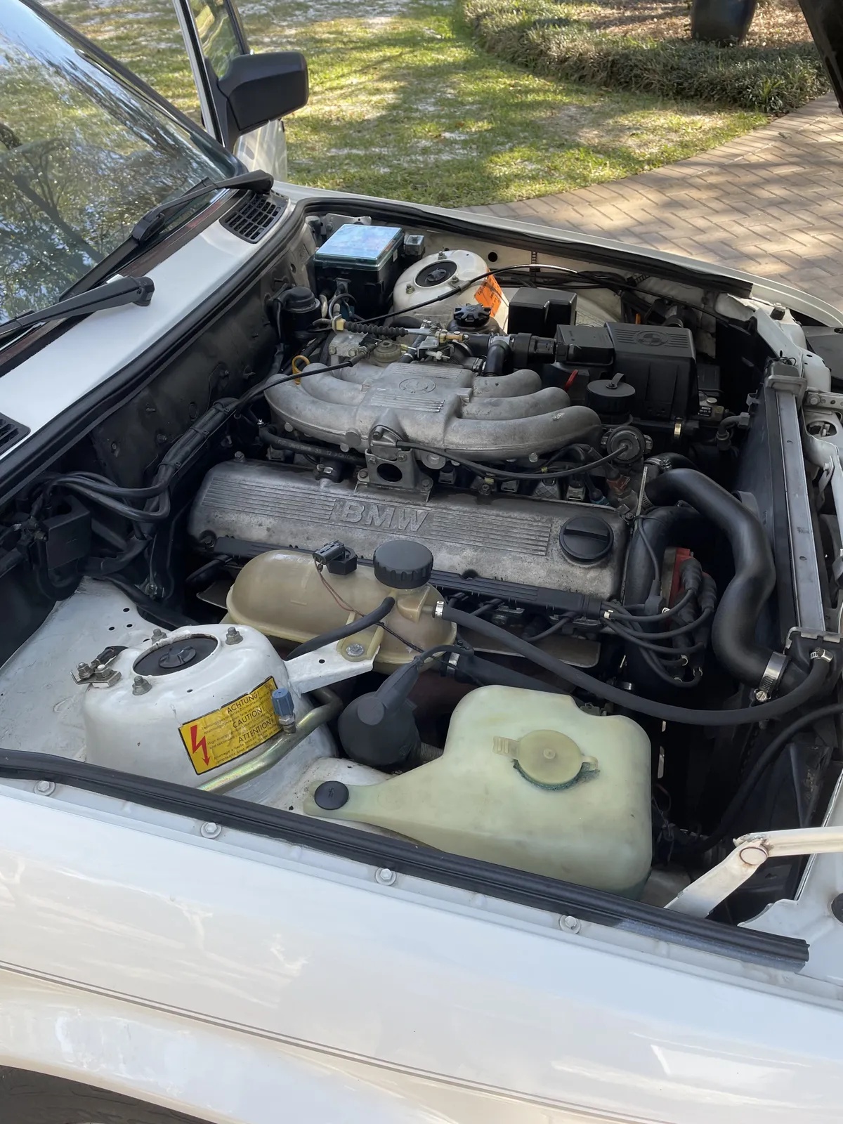 Bmw-325i-1987-White-Blue-Grey-And-Black-11
