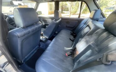 Bmw-325i-1987-White-Blue-Grey-And-Black-5