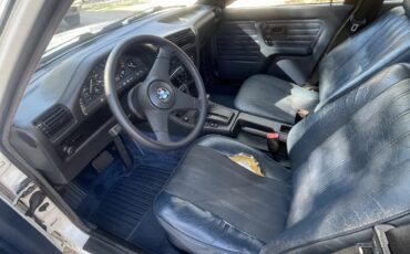 Bmw-325i-1987-White-Blue-Grey-And-Black-7