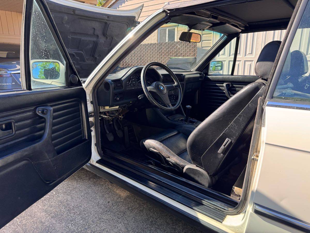 Bmw-325i-1987-white-11