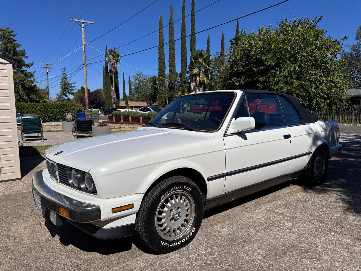 Bmw-325i-1987-white-16