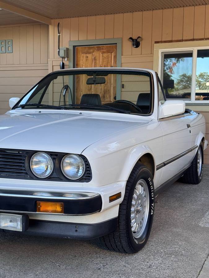 Bmw-325i-1987-white-17