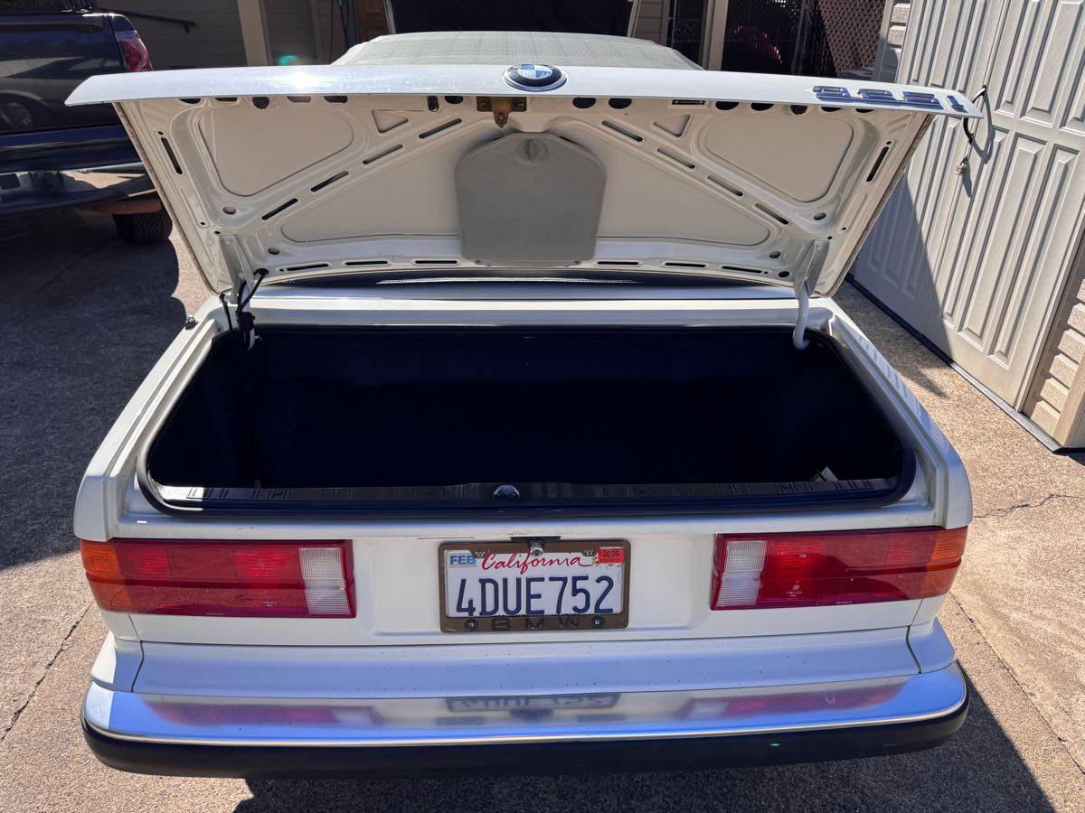 Bmw-325i-1987-white-3