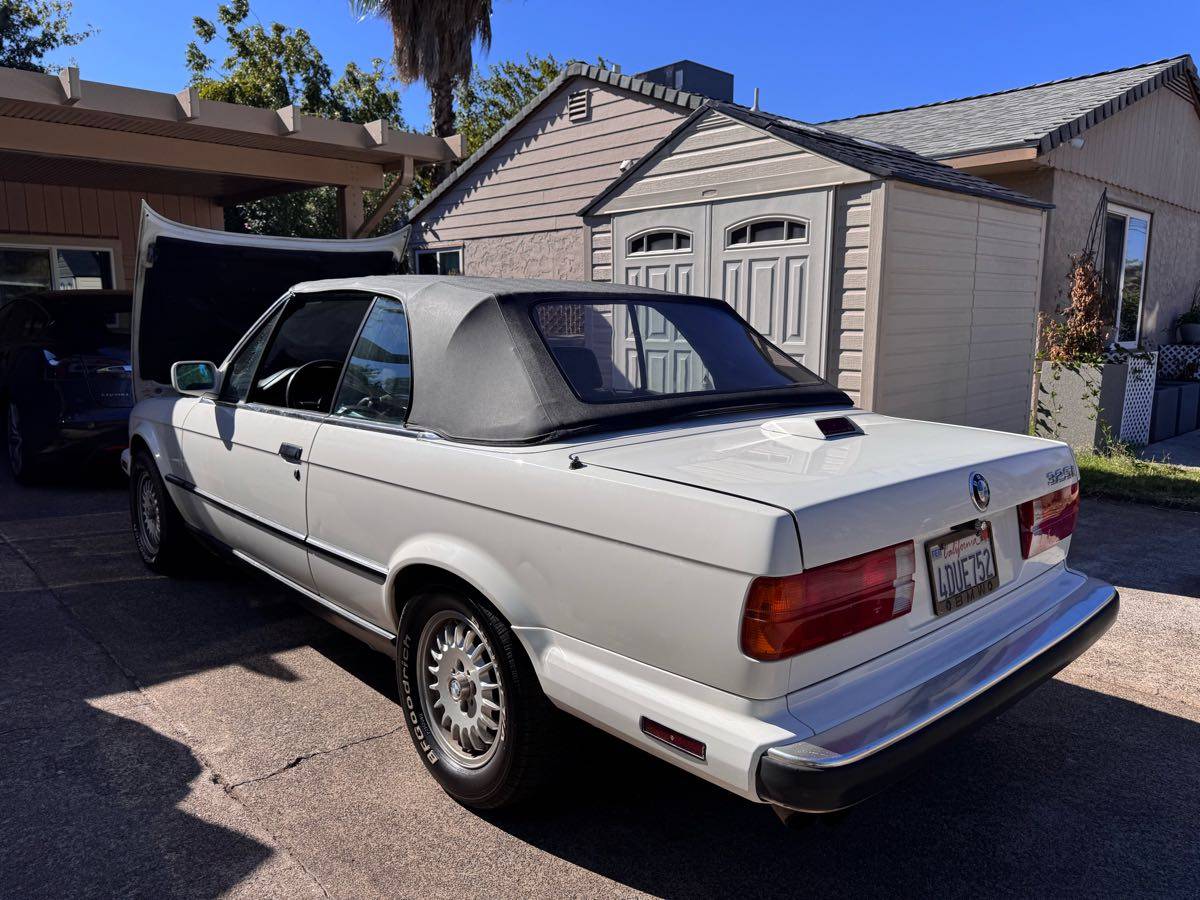 Bmw-325i-1987-white-7