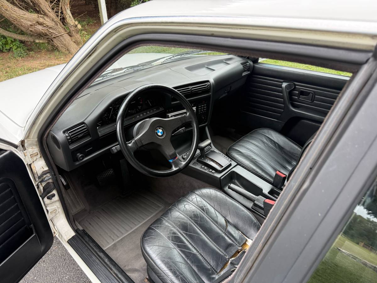 Bmw-325i-1988-8
