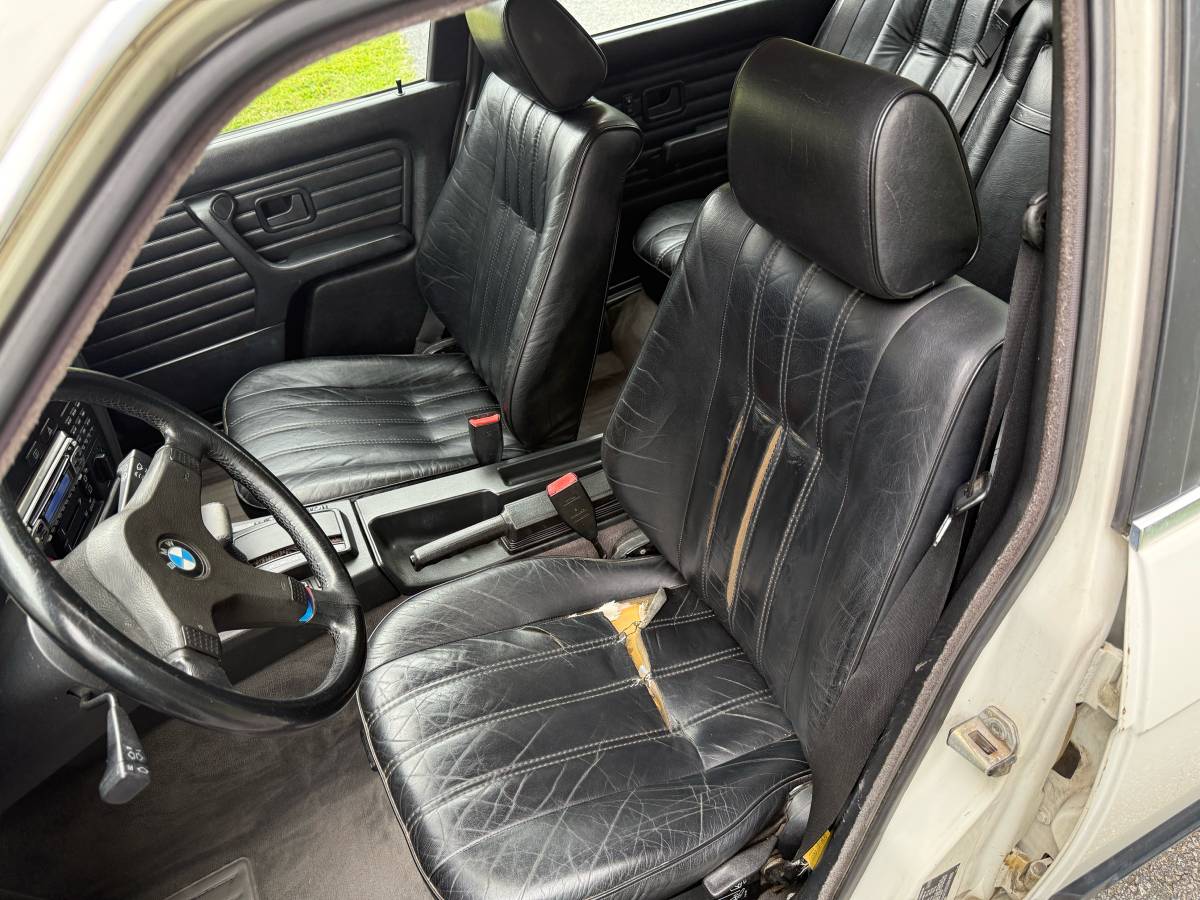 Bmw-325i-1988-9