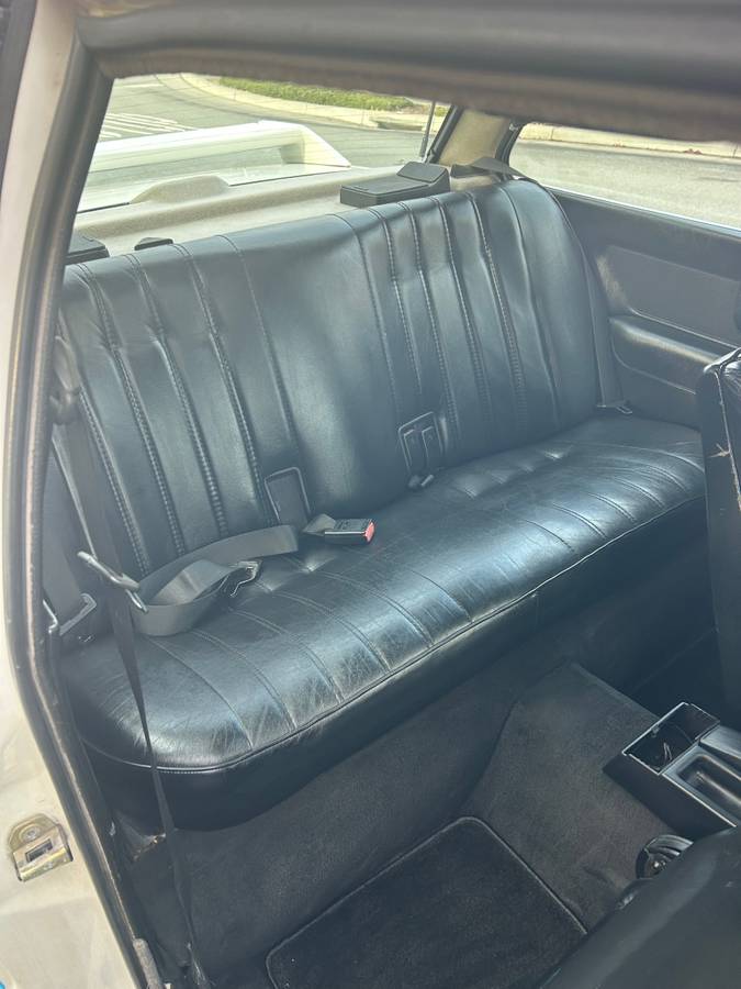 Bmw-325i-1989-white-13