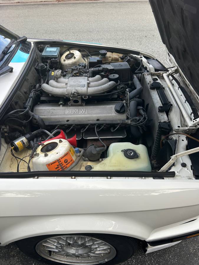 Bmw-325i-1989-white-2