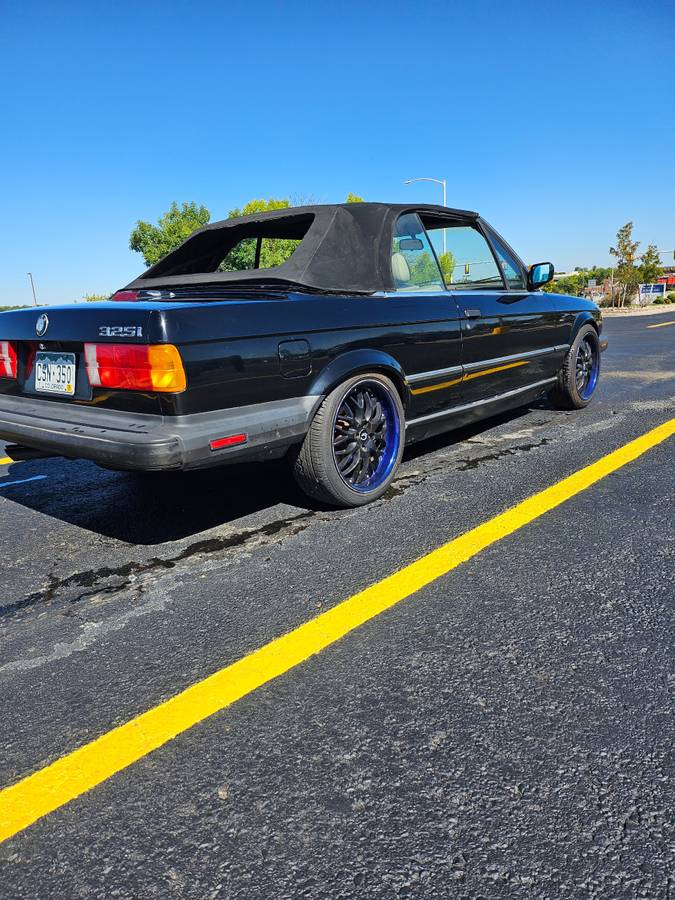 Bmw-325i-1991-black-2