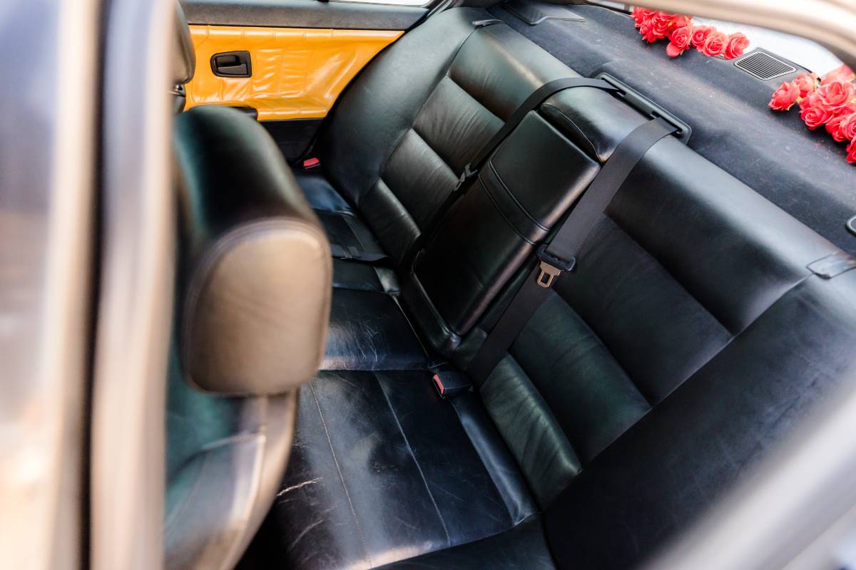 Bmw-325i-1994-black-9