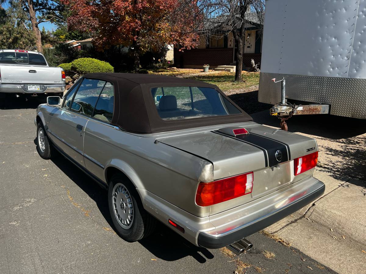 Bmw-325i-convertible-1988-4