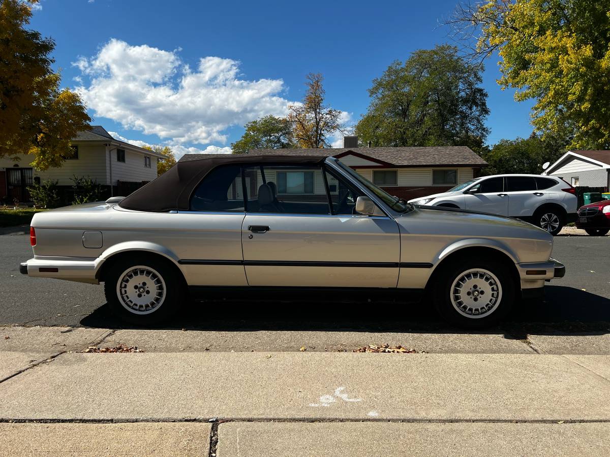 Bmw-325i-convertible-1988-6