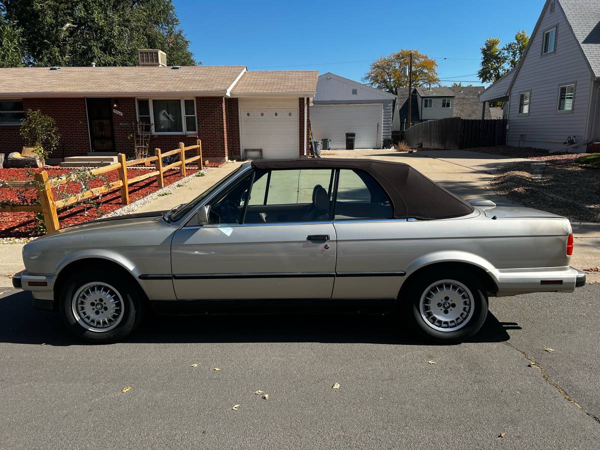Bmw-325i-convertible-1988-7