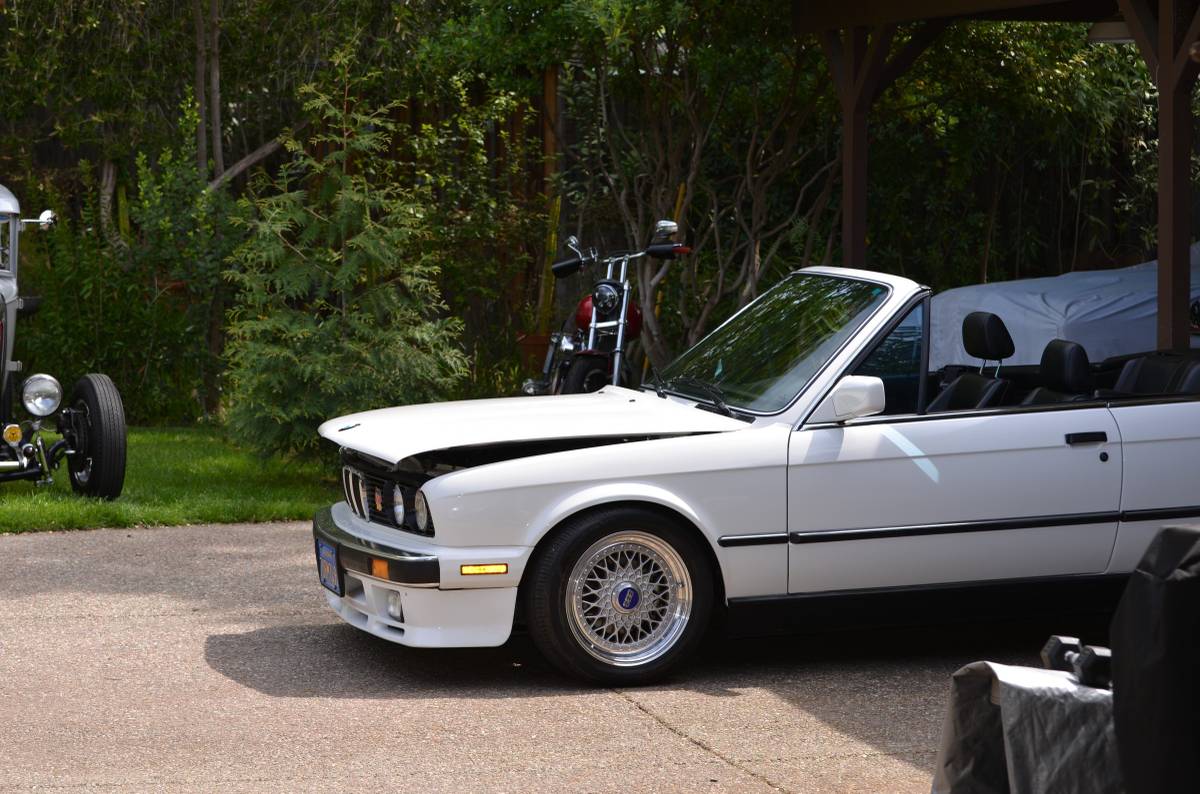 Bmw-325i-convertible-1989-7