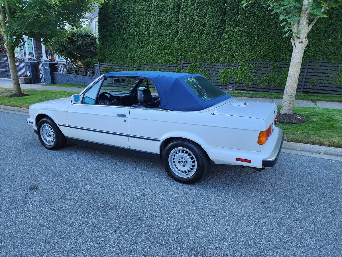 Bmw-325i-convertible-1989-white-1