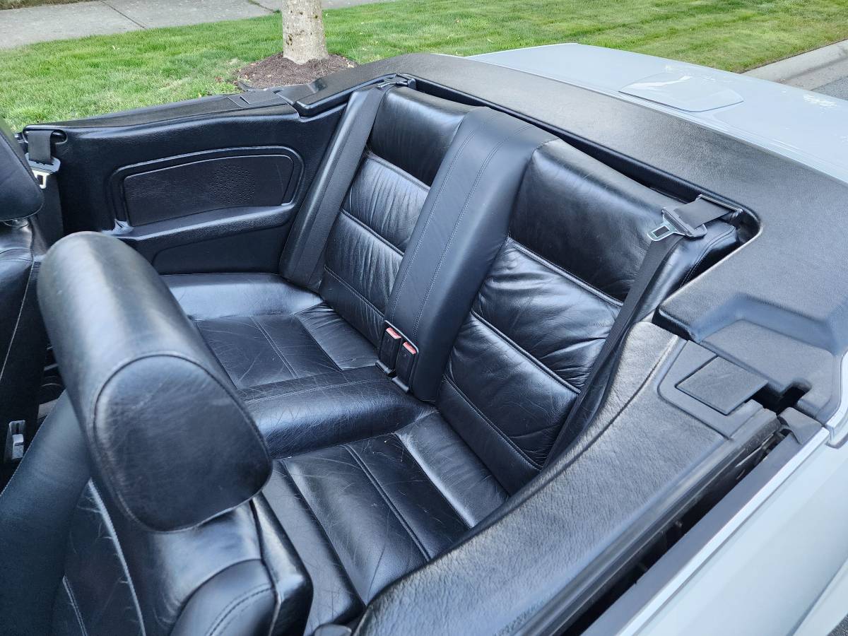 Bmw-325i-convertible-1989-white-21