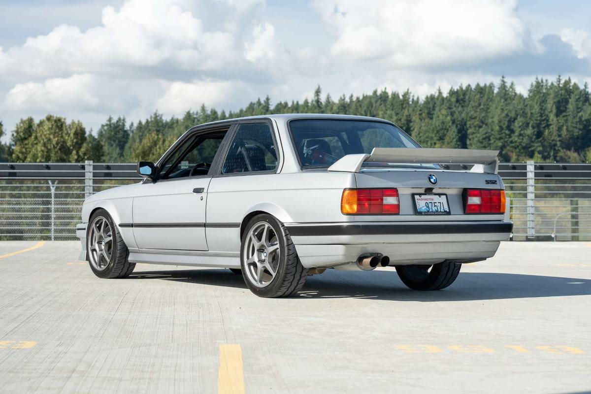 Bmw-325i325is-1989-grey-3