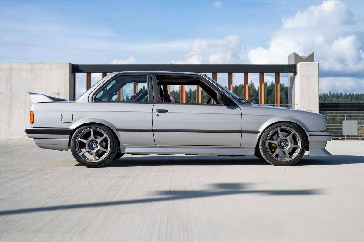 Bmw-325i325is-1989-grey-6