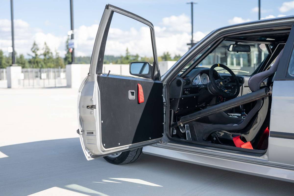 Bmw-325i325is-1989-grey-9