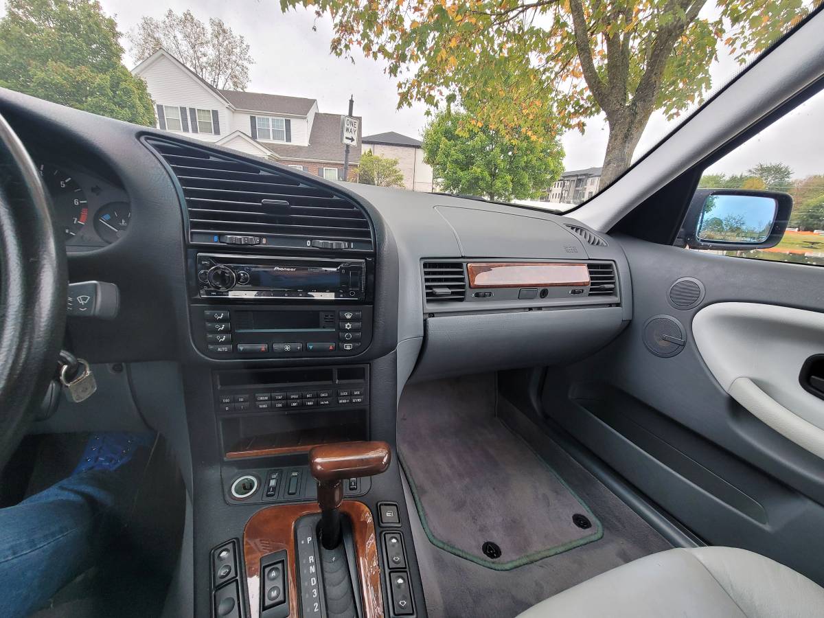 Bmw-328i-1996-silver-10