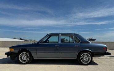 Bmw-5-series-1980-Arctic-Blue-Tan-1