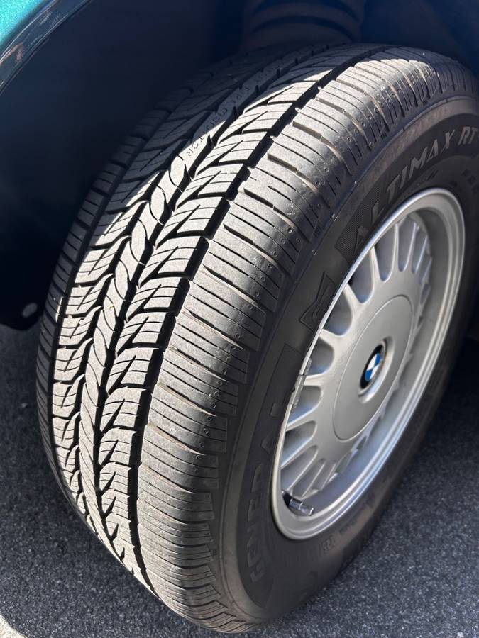 Bmw-5-series-1994-green-22