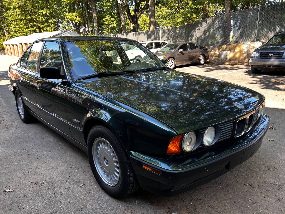 Bmw-5-series-1994-green-5