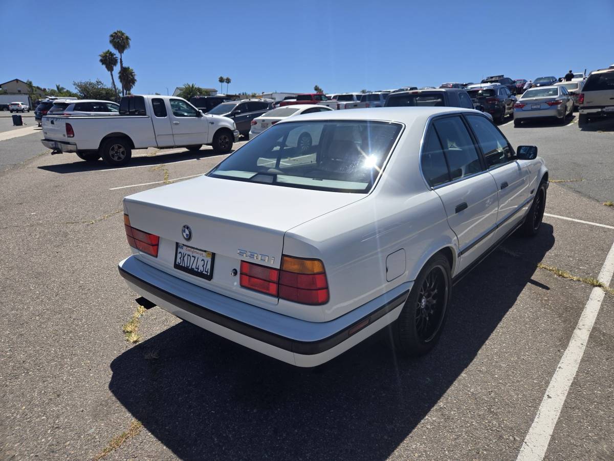 Bmw-5-series-1994-white-1