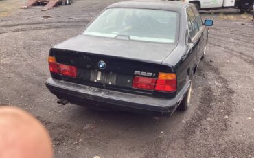 Bmw-525i-1995-black-1