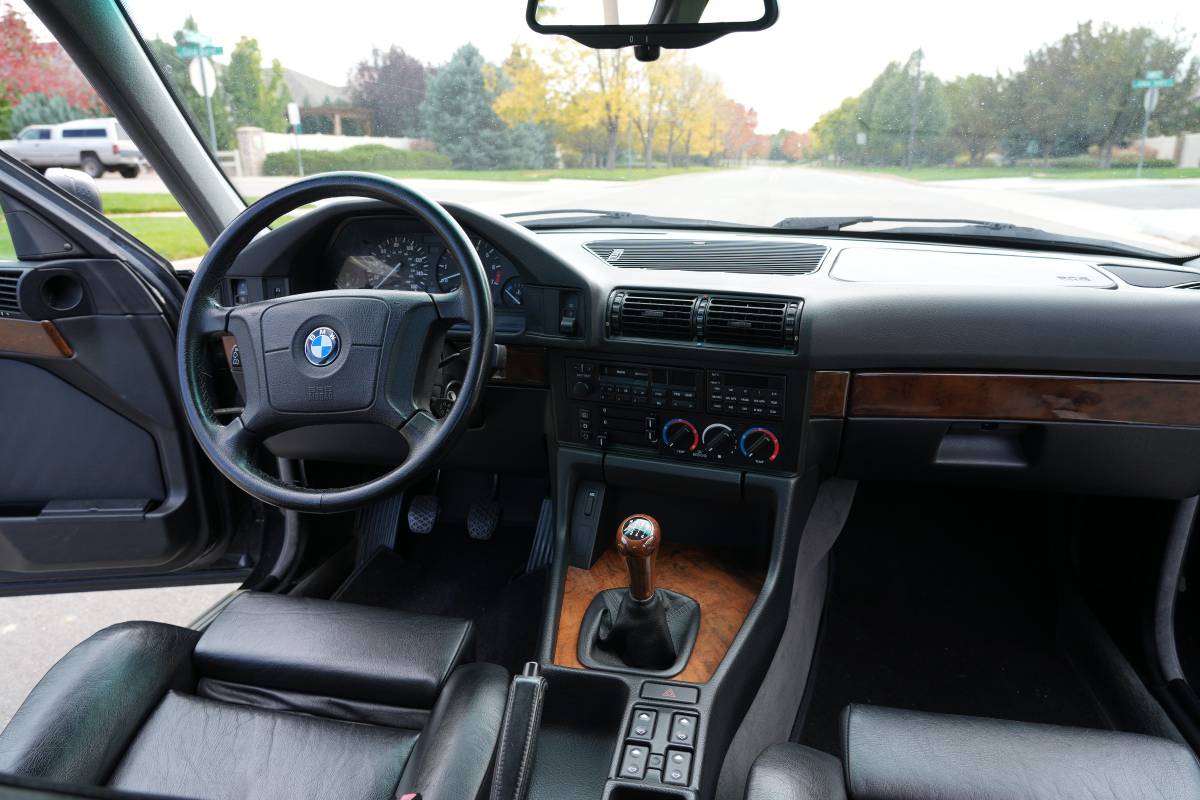 Bmw-540i-1995-black-2