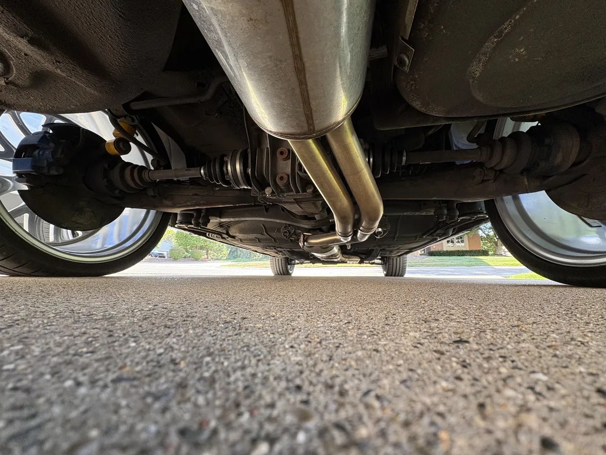 Bmw-6-series-1986-Alpine-White-Cardinal-Red-9