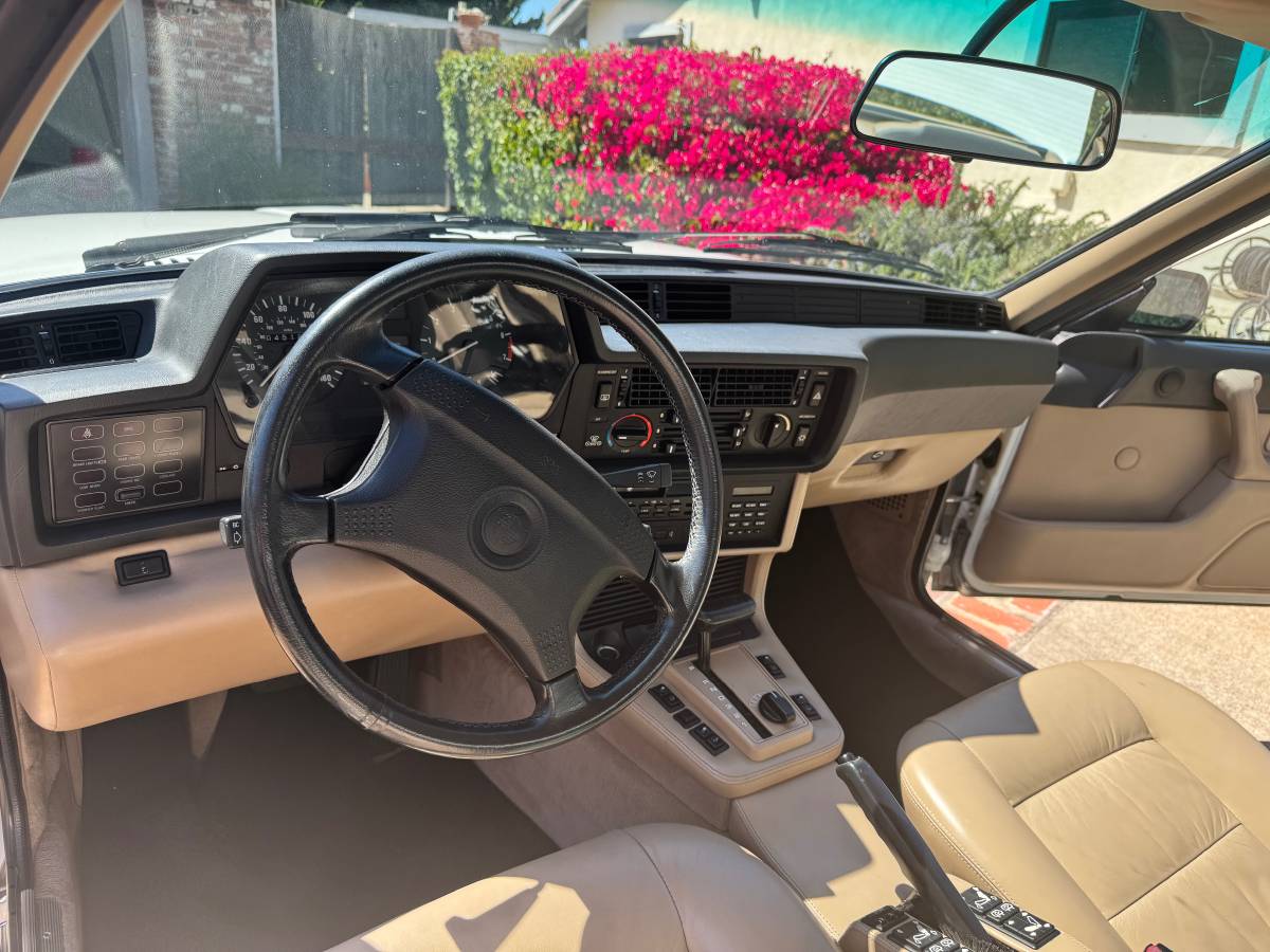 Bmw-635-csi-1988-white-19