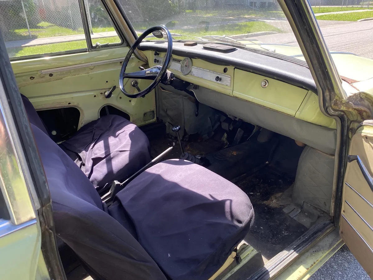 Bmw-700-1964-Green-Tan-6