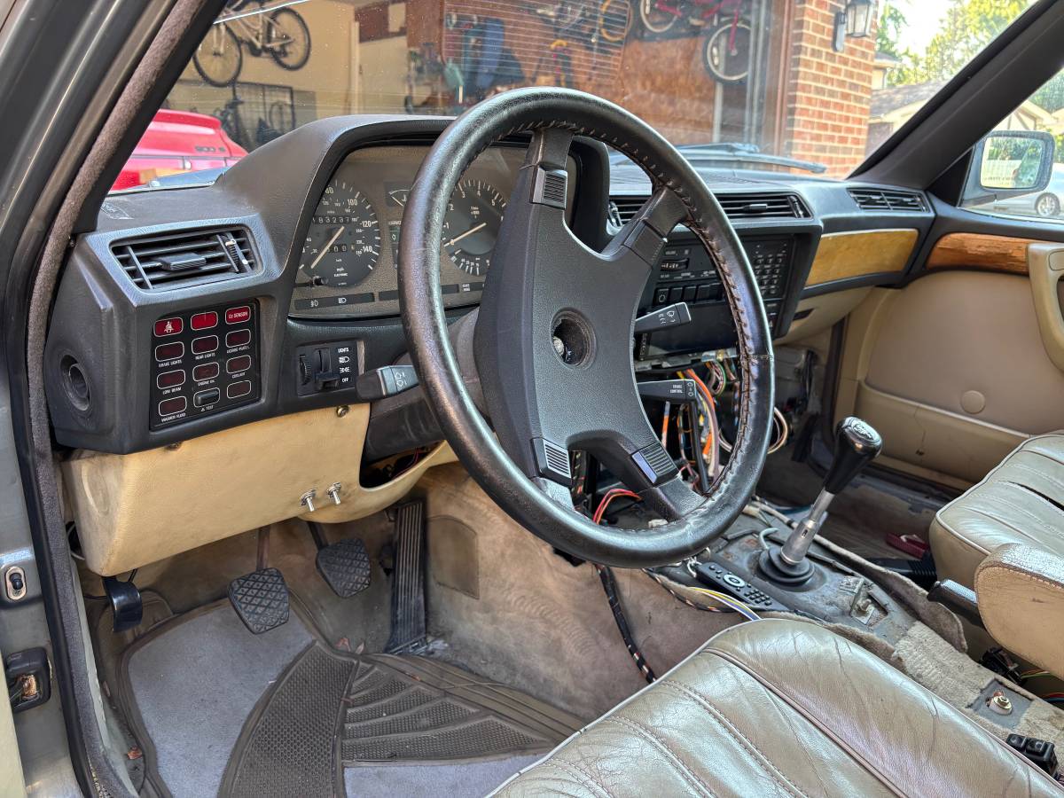 Bmw-733i-1984-4