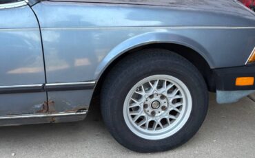 Bmw-733i-1984-6