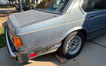 Bmw-733i-1984-8