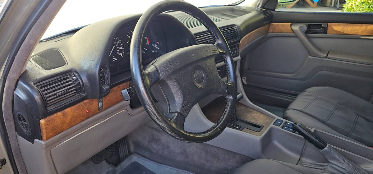 Bmw-735i-1988-silver-10