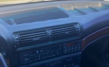 Bmw-735i-1989-black-2