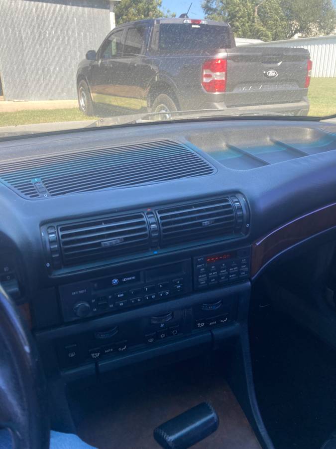 Bmw-735i-1989-black-2