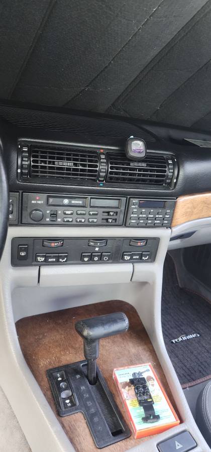 Bmw-7series-1988-silver-10
