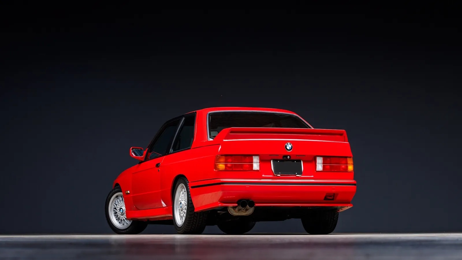 Bmw-M3-1988-Misano-Red-Gray-Uberkaro-Cloth-And-Gray-Leather-Upholstery-2