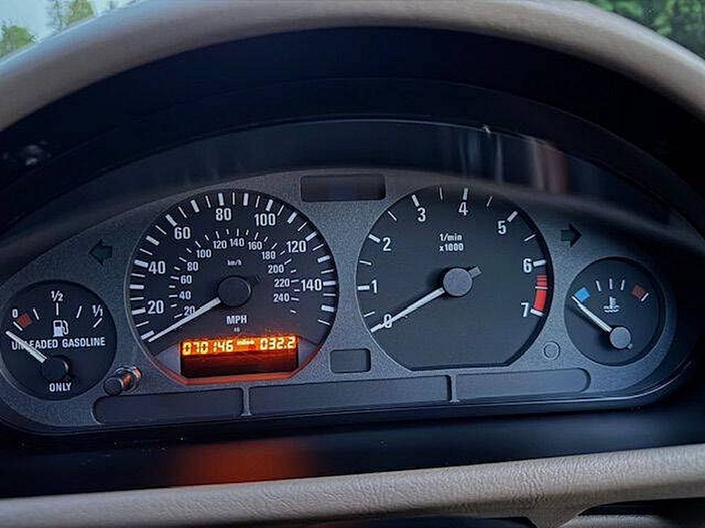 Bmw-z3-1996-white-54